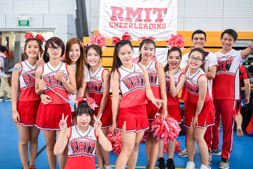 RMIT vietnam cheerleaders