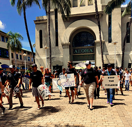 Demonstration på Hawai'i Pacific University