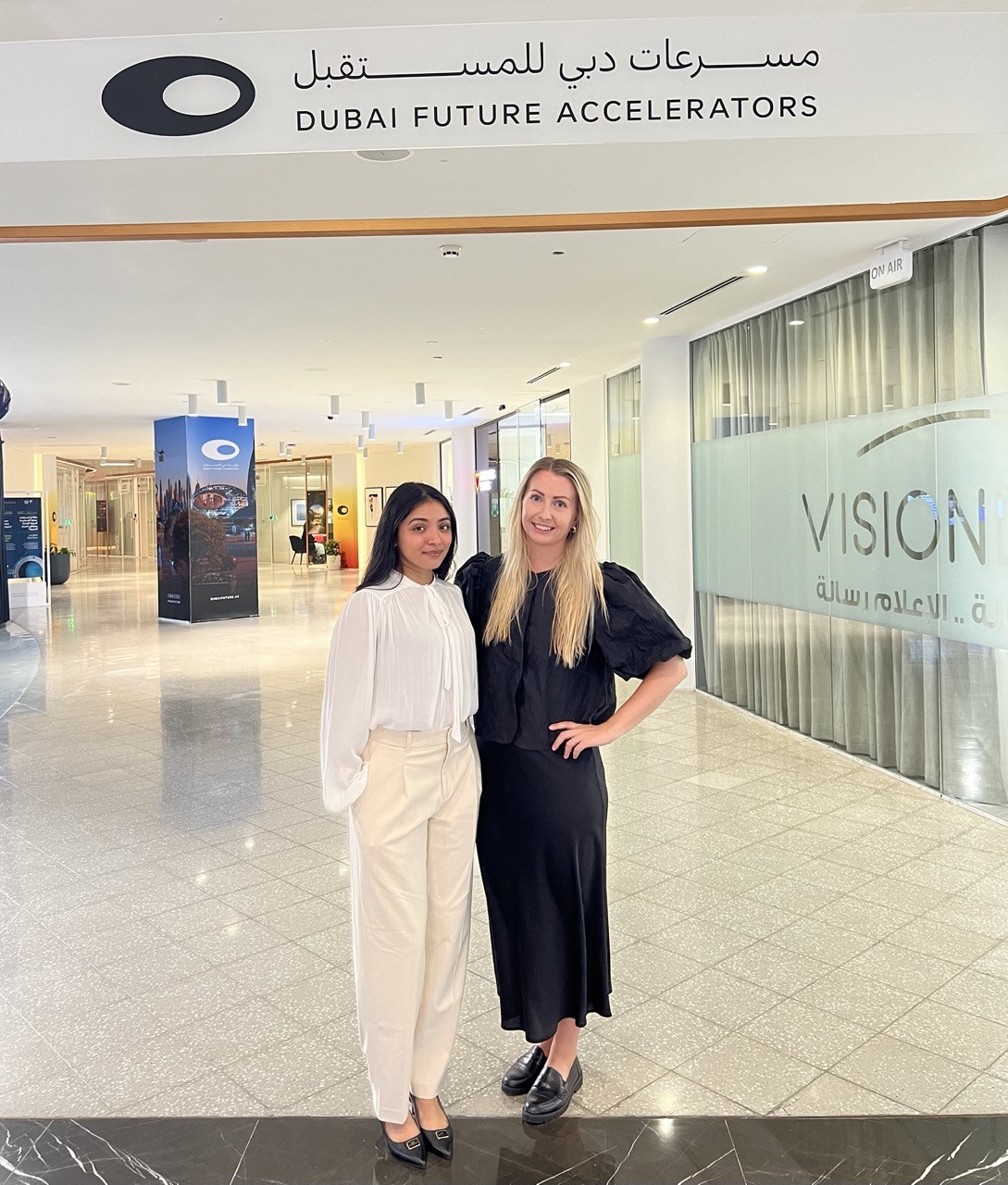 Venskaber på Hult i Dubai