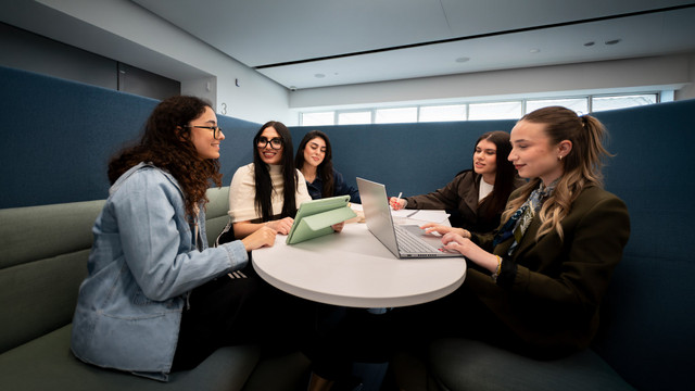 Gode faciliteter på campus i Athen