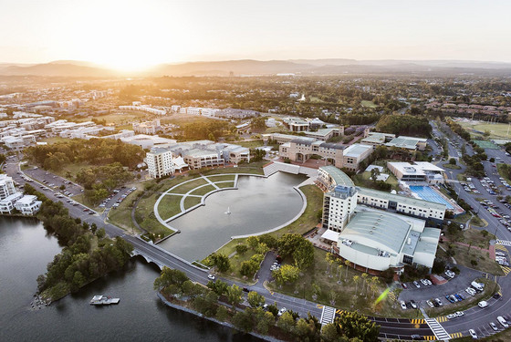 Study Abroad på Bond University gennem EDU