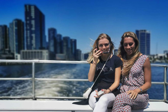Veninder på bådtur i Sydney