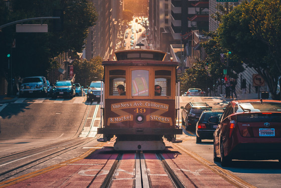 Hult International Business School, San Francisco, sporvogne